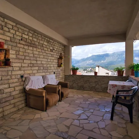 Apartament Eni *